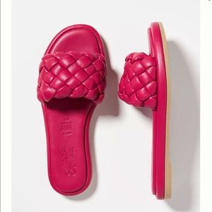 Seychelles hot pink slides - size 9.5